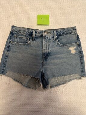 NWOT Good American Distressed Denim Cutoff Shorts
